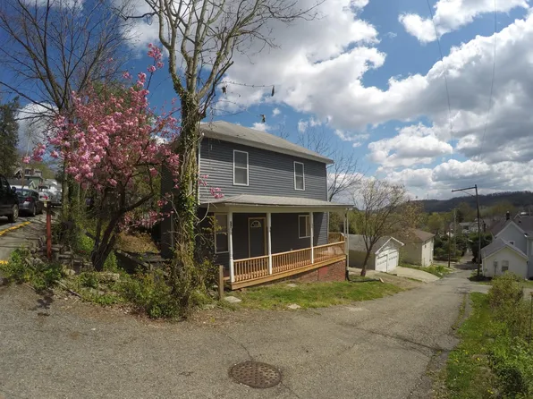 52 Grosvenor St, Athens, OH 45701