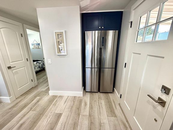 4th image of 8 Lighthouse Rd #8