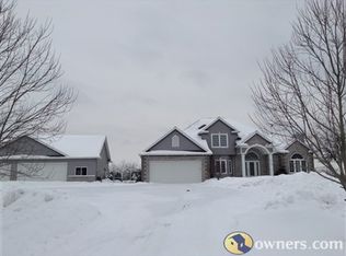 12225 Pine Island Dr NE, Sparta, MI 49345