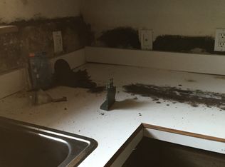 7685 Lewis Rd, Olmsted Falls, OH 44138