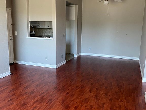 2nd image of 4441 Woodman Ave #304