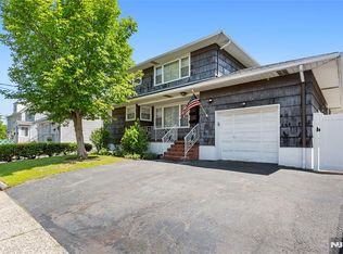 19 Anderson Ave, Wallington, NJ 07057