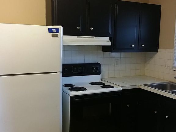 4th image of 1292 Dale Dr #B