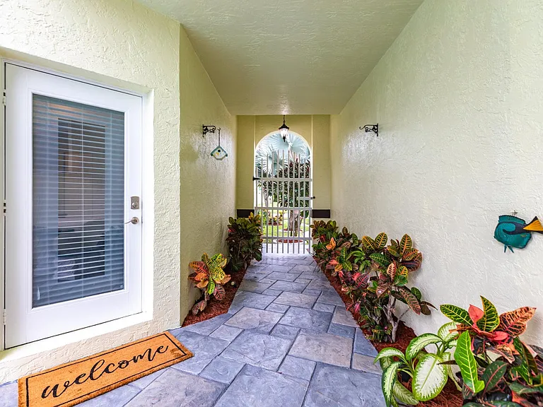 905 Carlee Cir — Photo 26