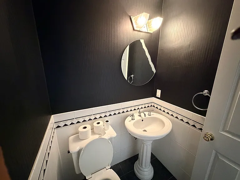 2760 Red Oak Cir #C5 — Photo 11