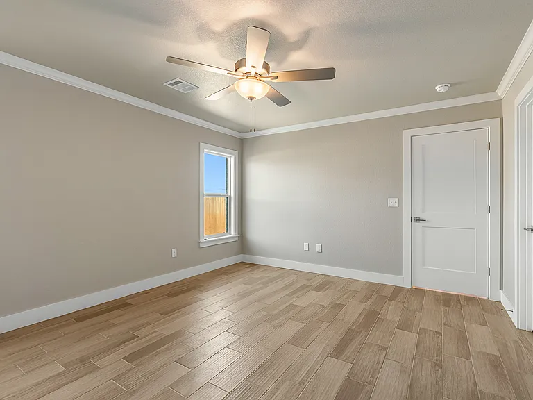 105 Paper Flower St — Photo 13