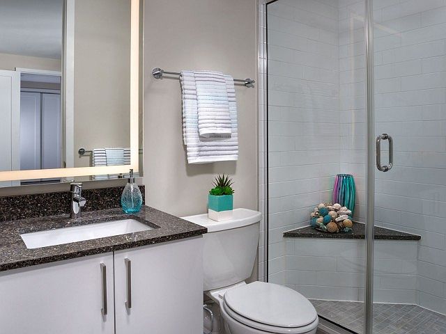2 Bedroom Bathroom