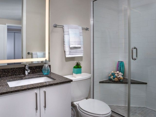 2 Bedroom Bathroom