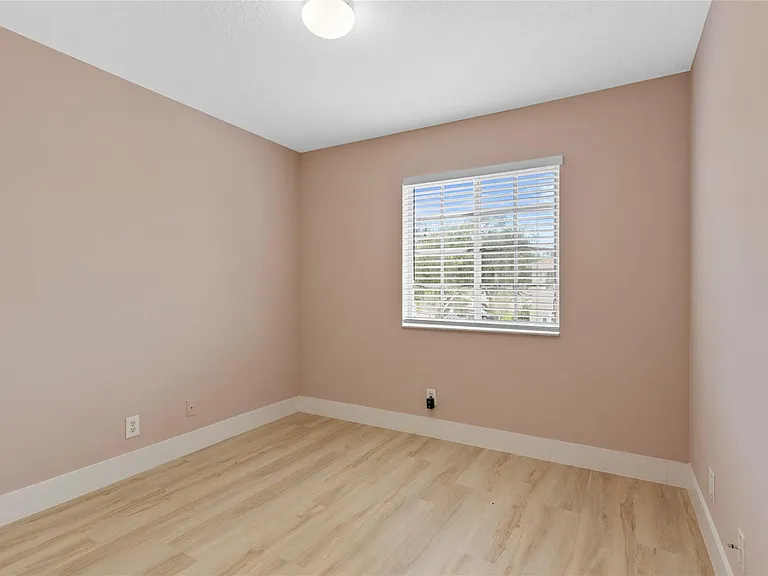 1186 SW 44th Ave #1186 — Photo 9