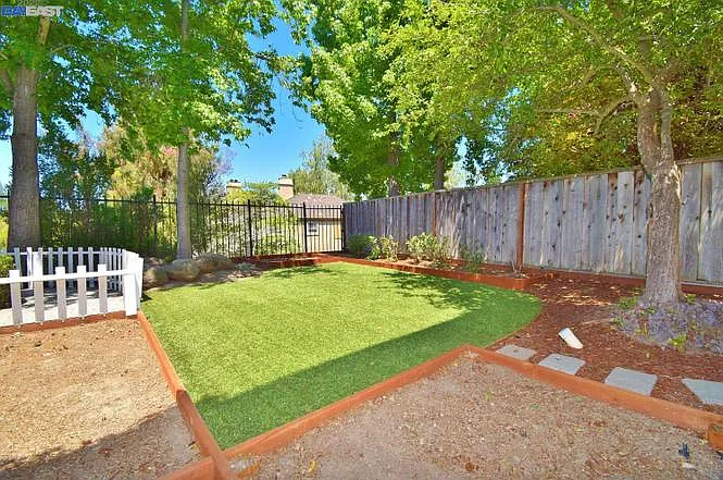 74 Canyon Green Way — Photo 30