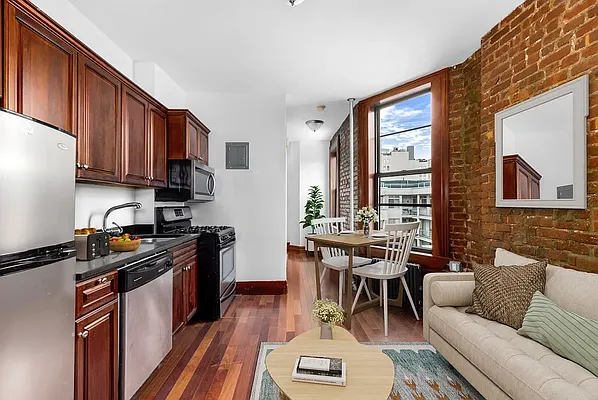 Rented by Compass | media 5