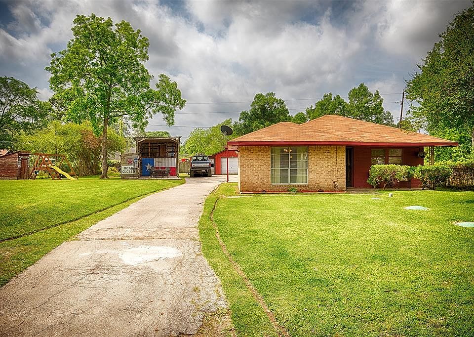 1st image of 212 Waterwood Dr