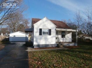 910 W Stewart St, Owosso, MI 48867