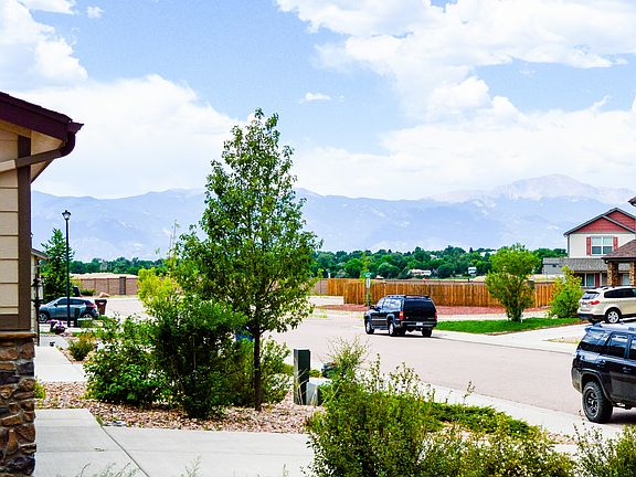 2nd image of 1671 Silver Meadow Cir