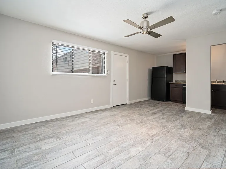 1423 Kipling St — Photo 1