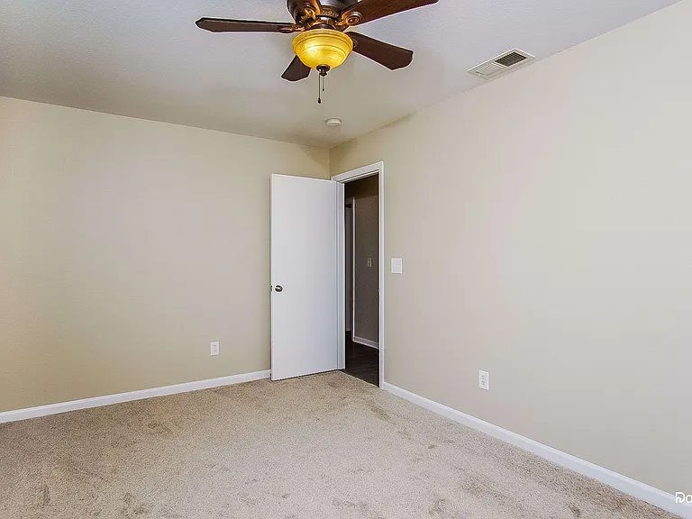111 Firefly Ln — Photo 7