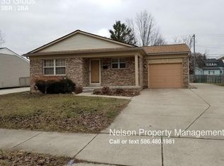 35 Gibbs St, Mount Clemens, MI