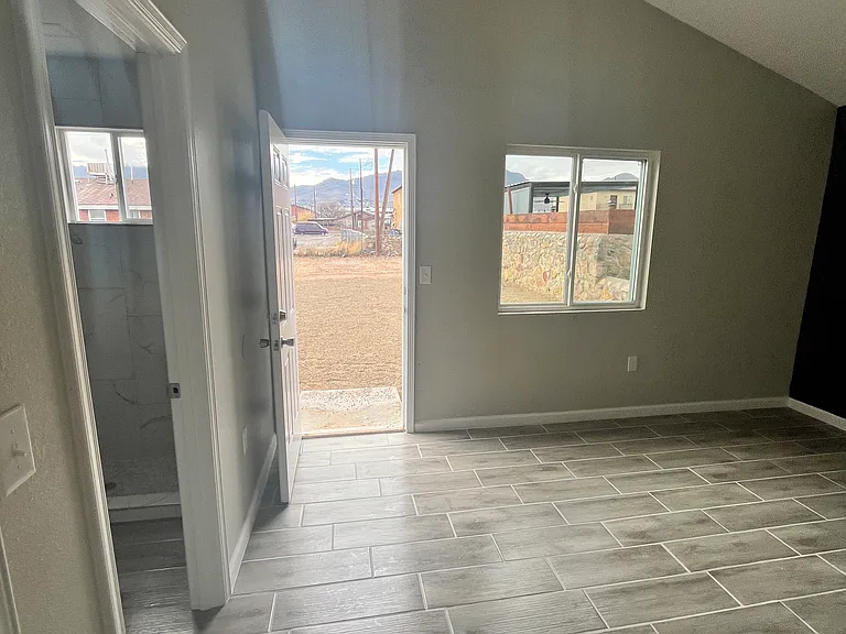 7905 Mitzie Ram Pl — Photo 3