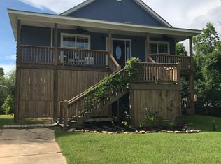 101 Hickory St, Pass Christian, MS 39571