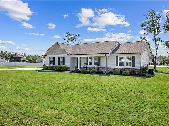2nd image of 206 Tuscany Cir