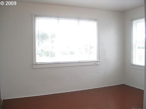 apartment # 1   / 3bd 1bth 