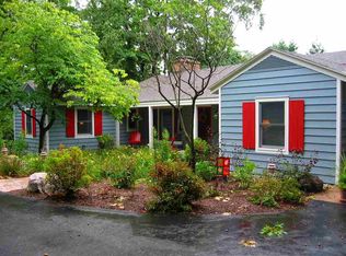 6238 Lake Grove Rd, Petoskey, MI 49770