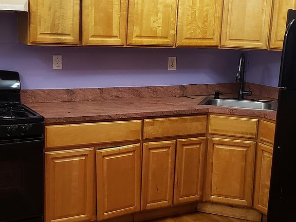 4th image of 1178 E 93rd St #3