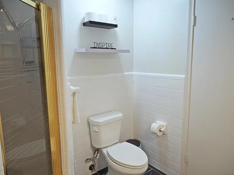 1135 Holly Glen Cir — Photo 11