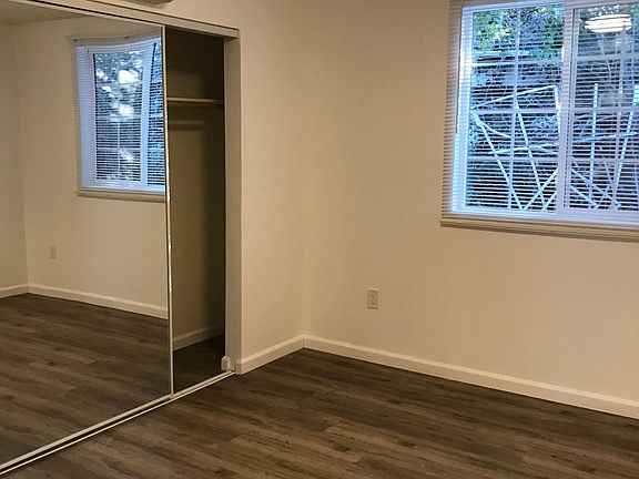 4th image of 5041 Alhama Dr #1