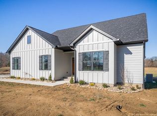 255 Friendship Dr, Livingston, TN 38570