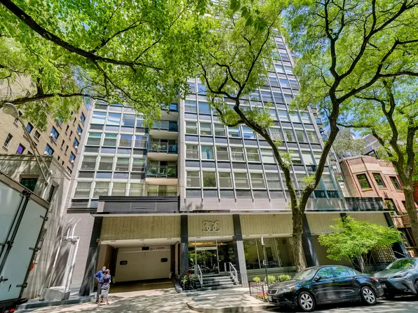 (undisclosed Address), Chicago, IL 60611