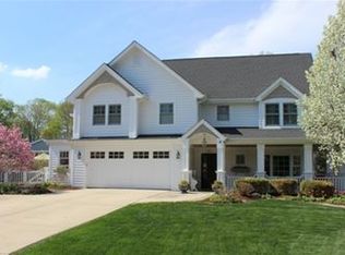 700 Turner Ave, Glen Ellyn, IL