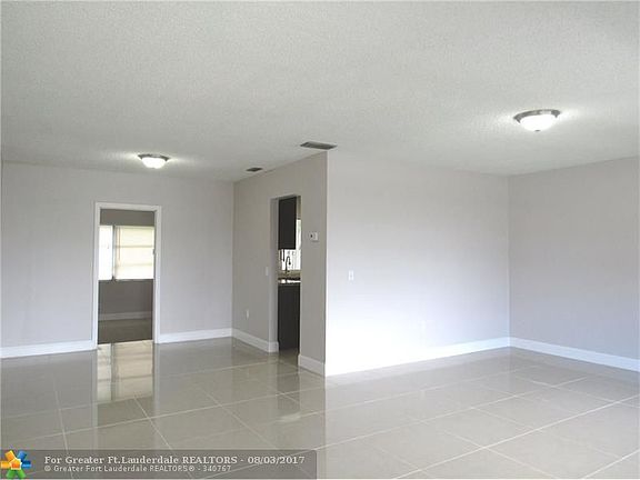 4th image of 9190 NW 26th St