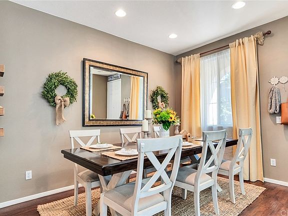 4th image of 1925 E Harvard Privado APT B