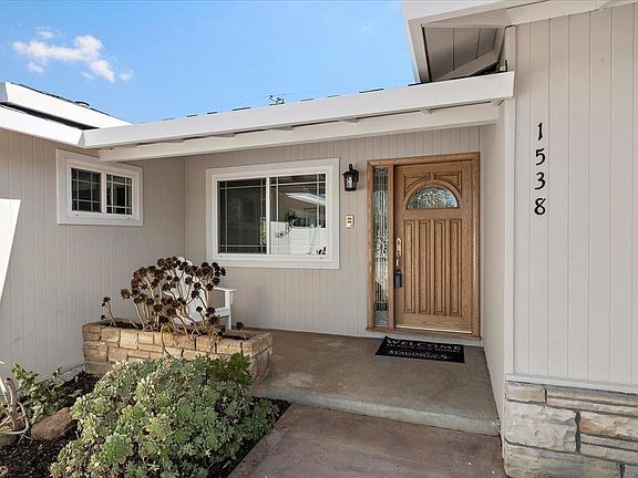 4th image of 1538 Alisal Ave