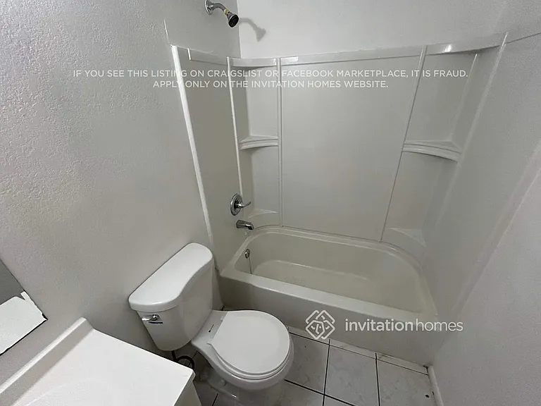3007 N 79th Dr — Photo 17