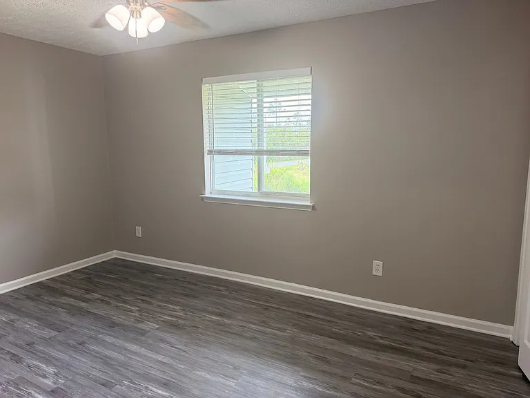 2916 Sequoia Ave — Photo 9