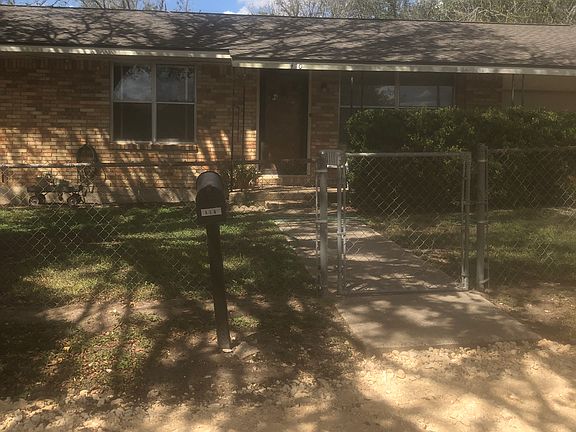 2nd image of 410 E Alexander St
