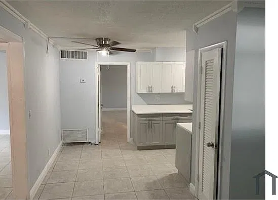 3 bed, $2,400 — Photo 3