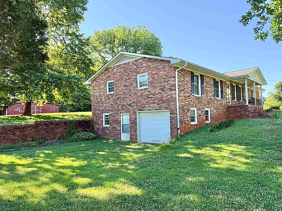 2nd image of 631 Riveroak Cir