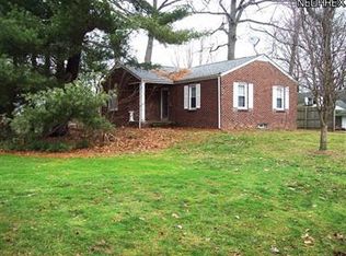 1346 Plymouth St NW, Massillon, OH 44646