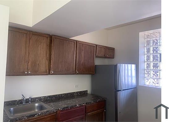 4th image of 3350 W Evergreen Ave #5-2E