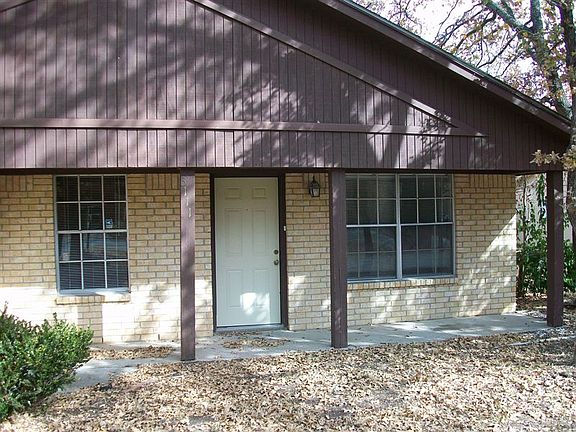 2nd image of 3111 Heatherwood Dr