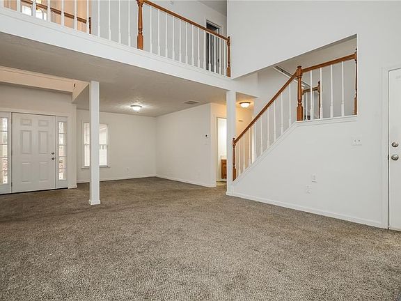 3rd image of 160 Princeton Way
