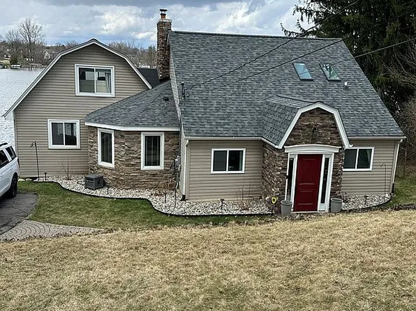 4456 Lamson Dr, Waterford, MI 48329