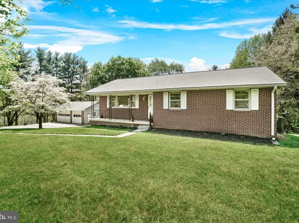 2051 Flag Marsh Rd, Mount Airy, MD 21771