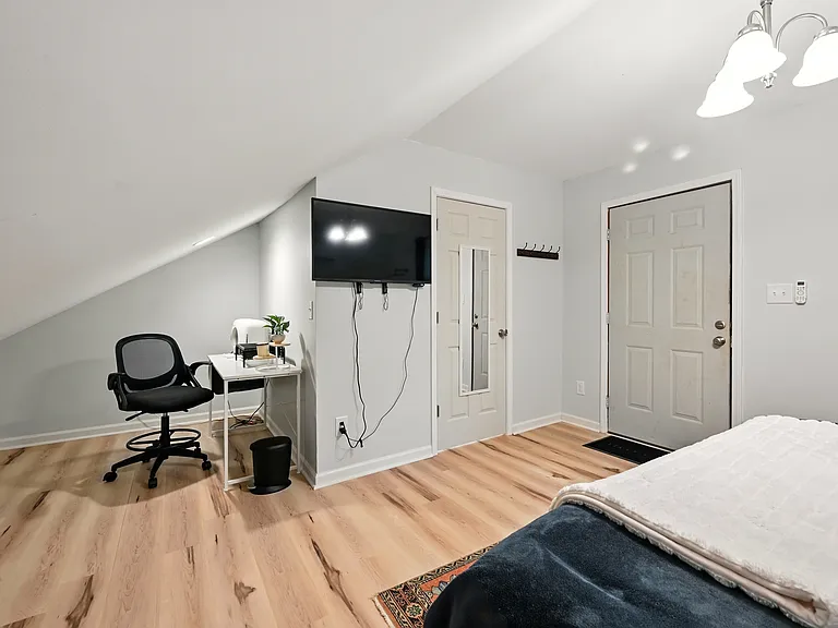 4002 Westfield Dr — Photo 40