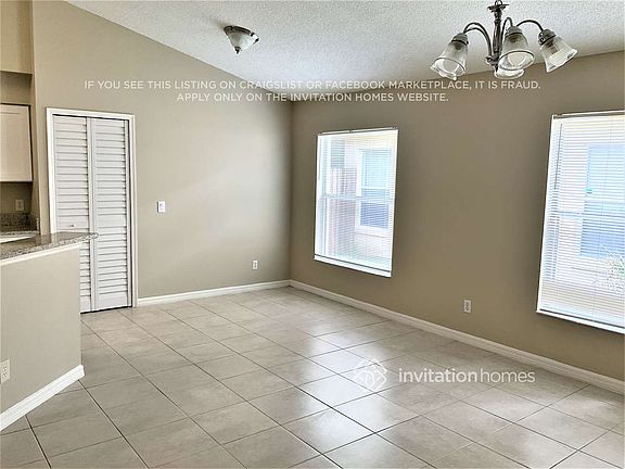 5th image of 13835 Valleybrooke Ln
