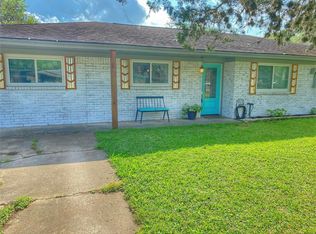 214 Avenue H, Brazoria, TX 77422