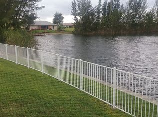 2121 NE 35th Ter, Cape Coral, FL 33909